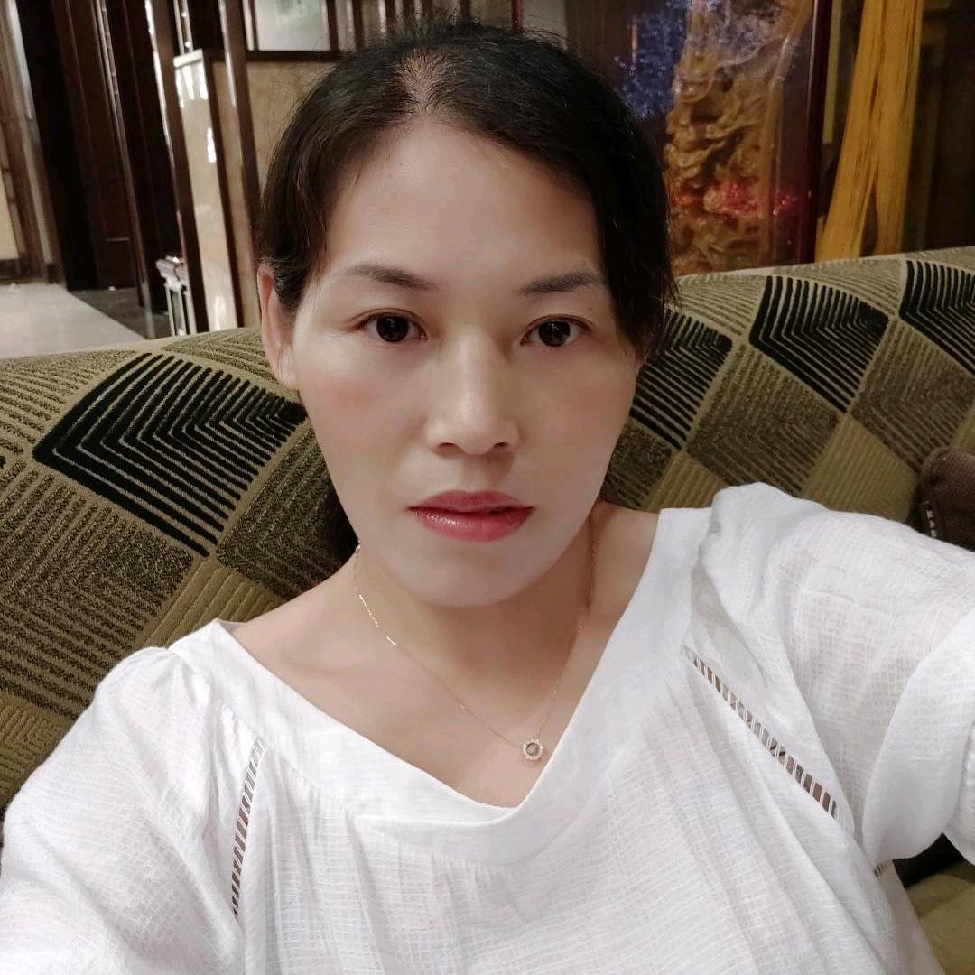 潇潇  早3：18开播