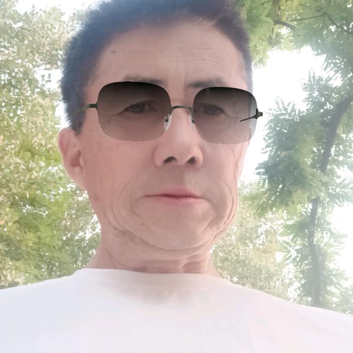 春暖花开～交友聊天直播
