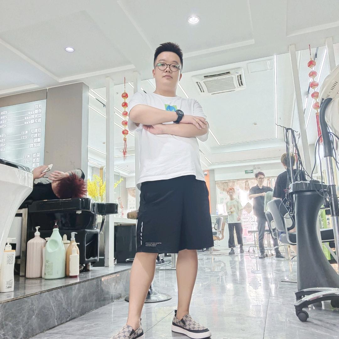 小胖哥
