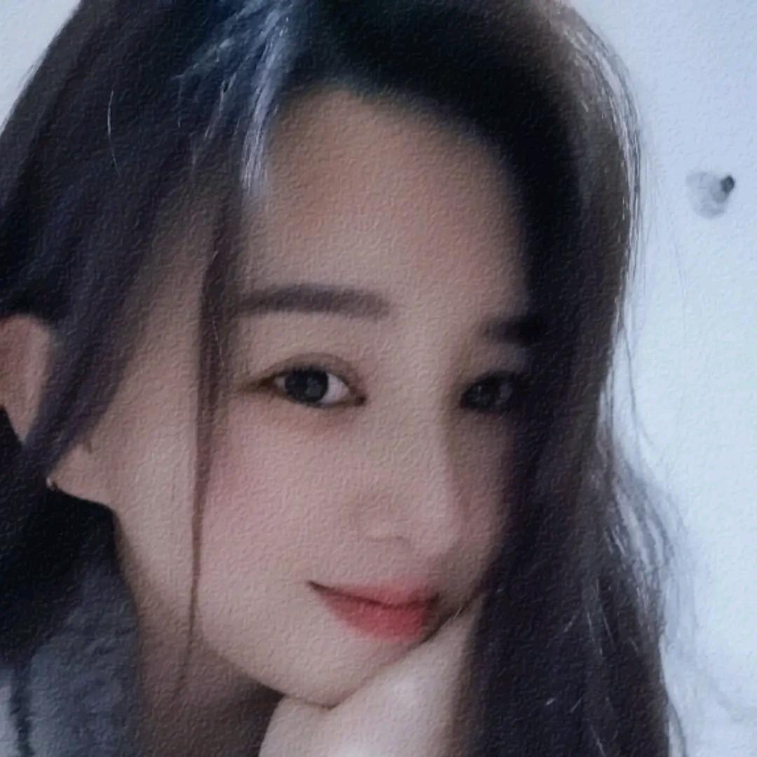 🌈苗咕咕Lily👑