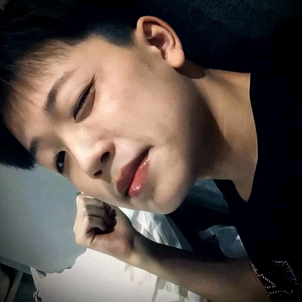 穿红裤衩的西门庆