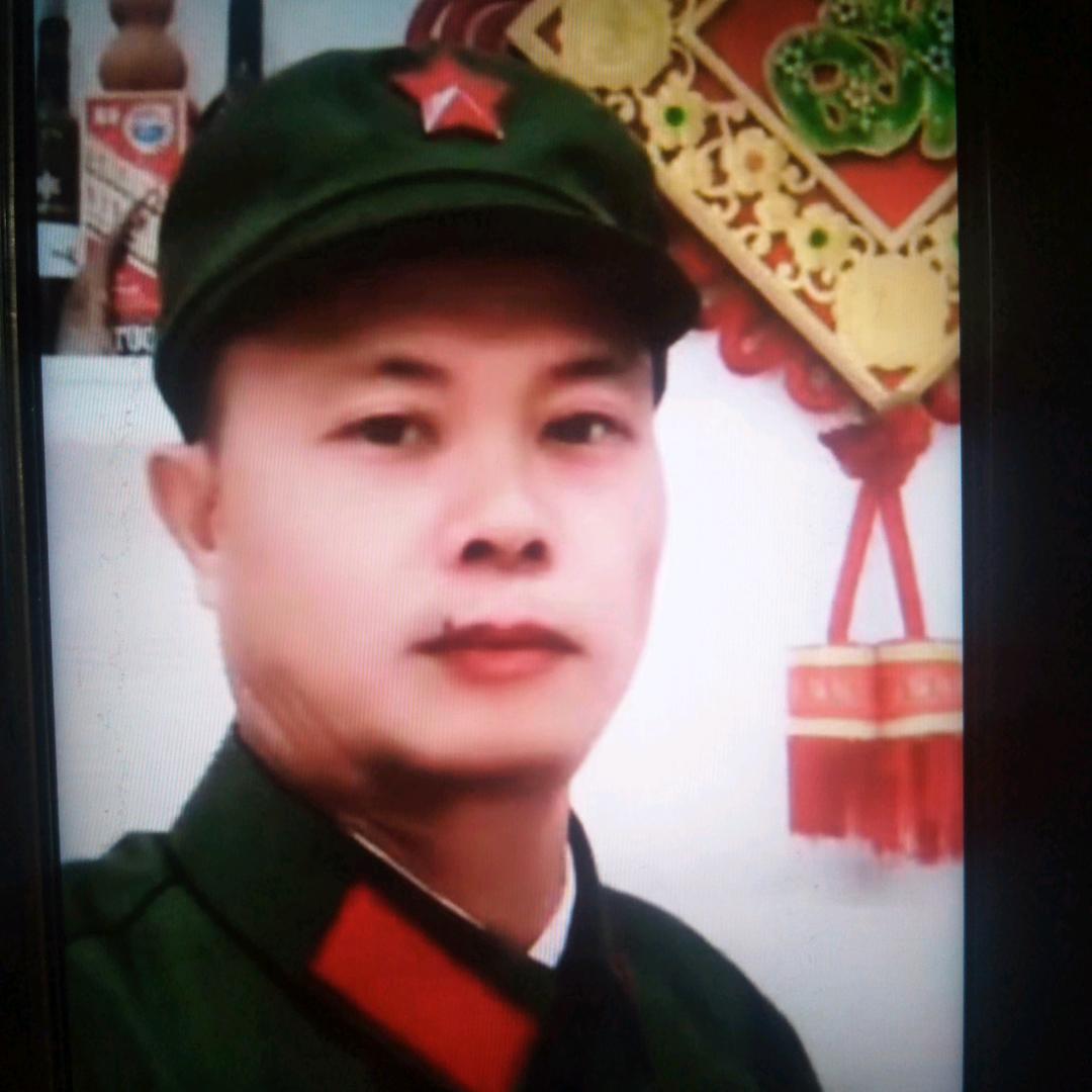 钟山县87年退伍老班长（李哥）