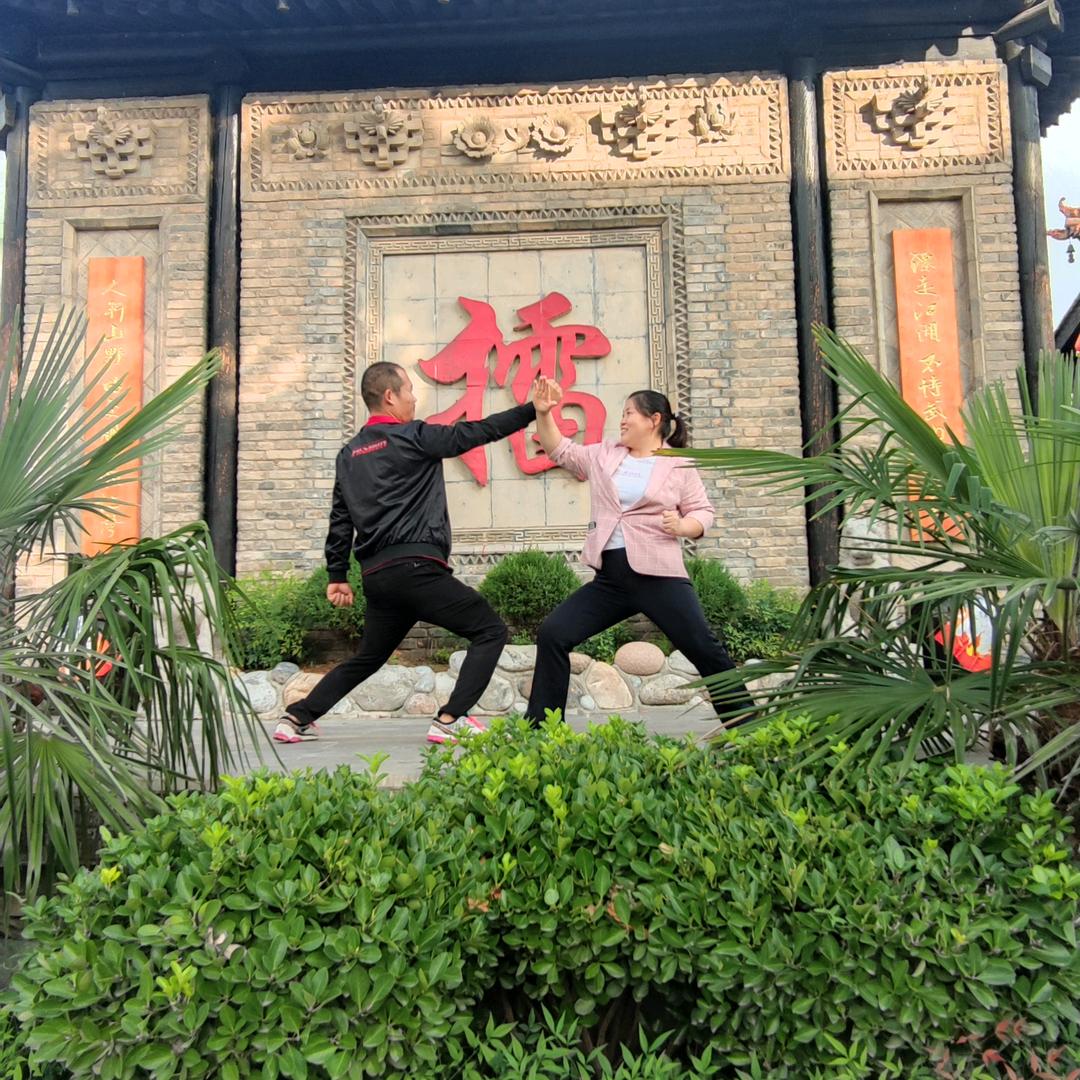 🕊静与放纵ృ༊꧁꫞꯭