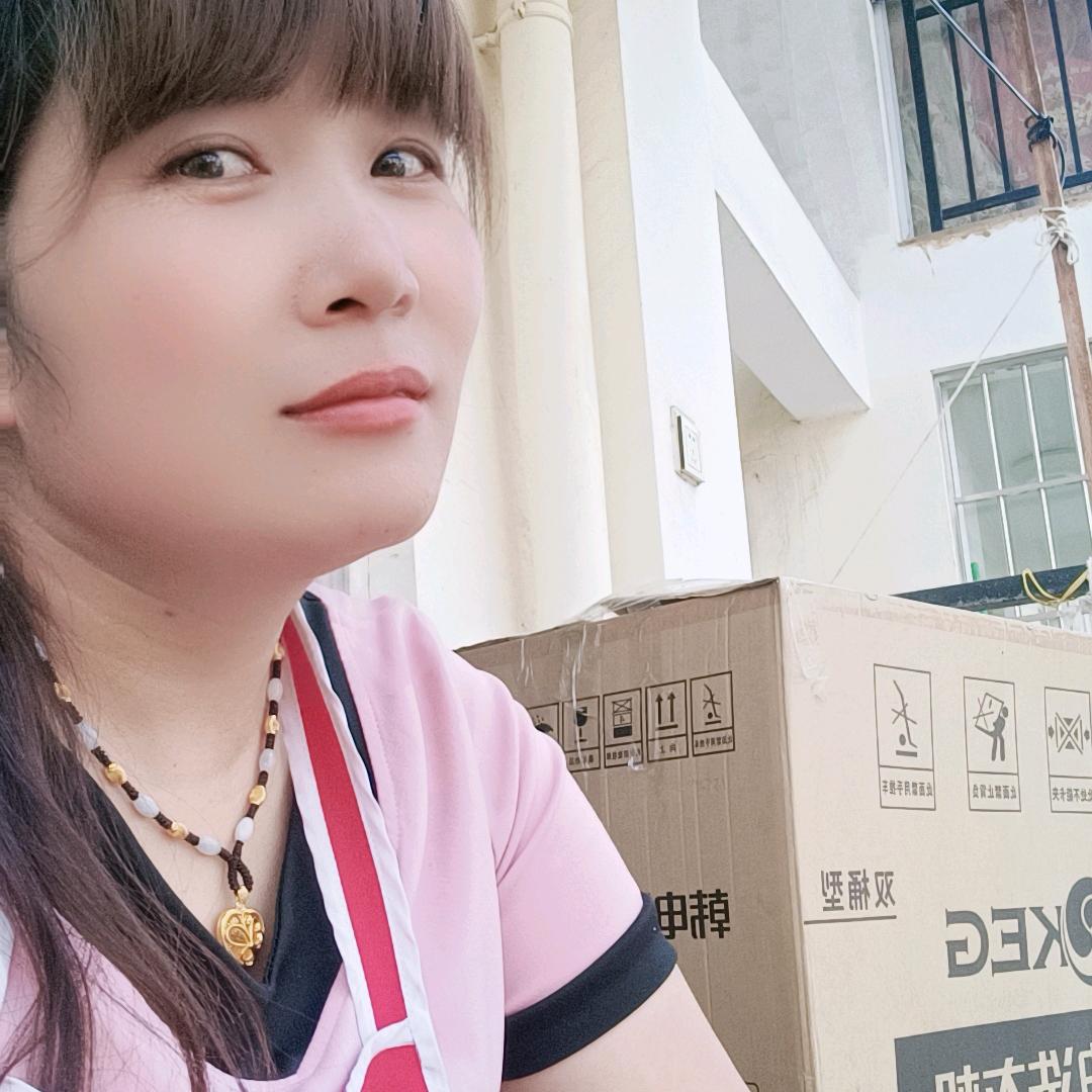 开心就好红玫瑰。