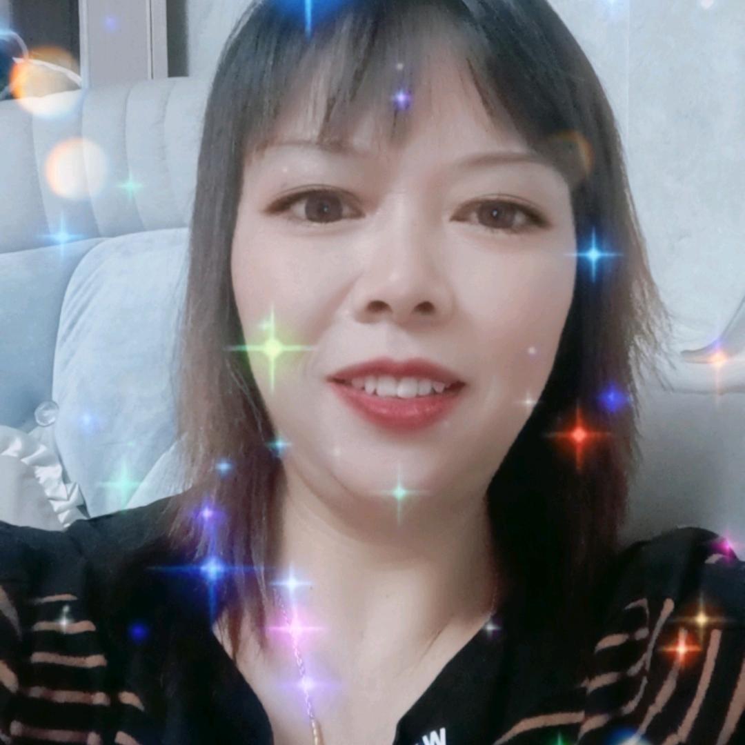 易小芳
