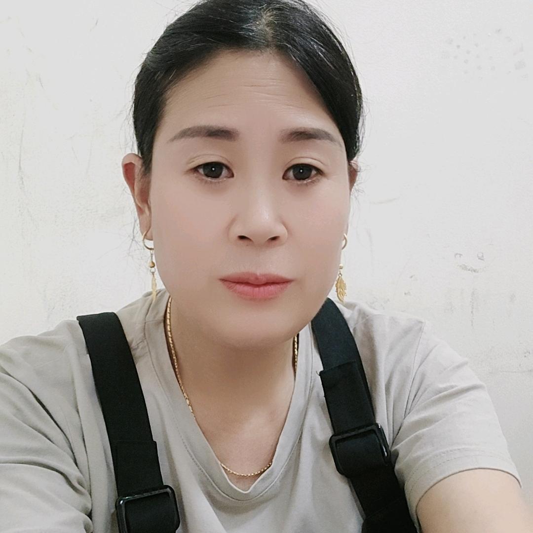 小丽🌸 🌸
