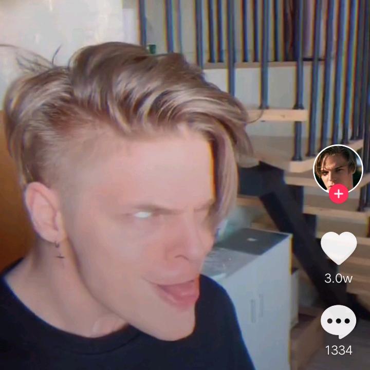 000