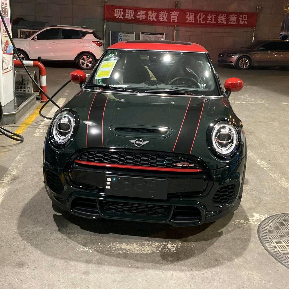 狂拽酷少铁子哥