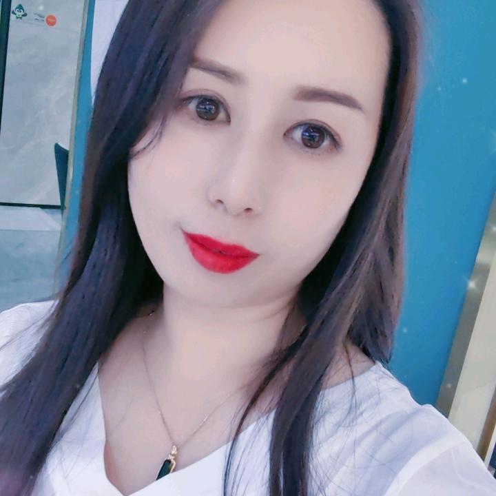谁是女主角