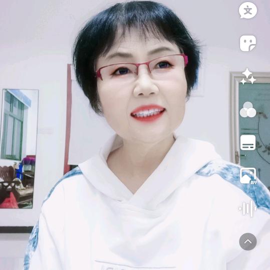 霞大姐