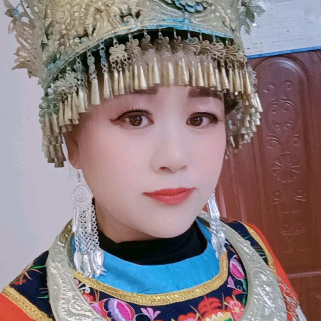 土家丫头（全彩华）