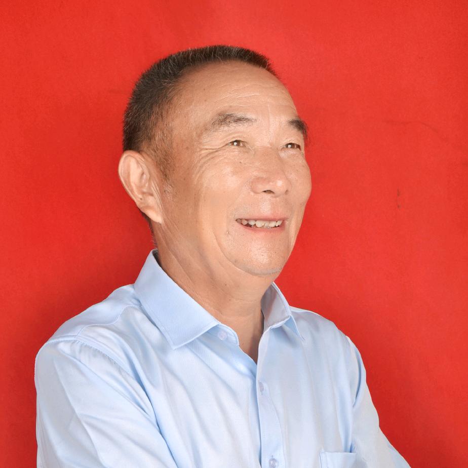 潘