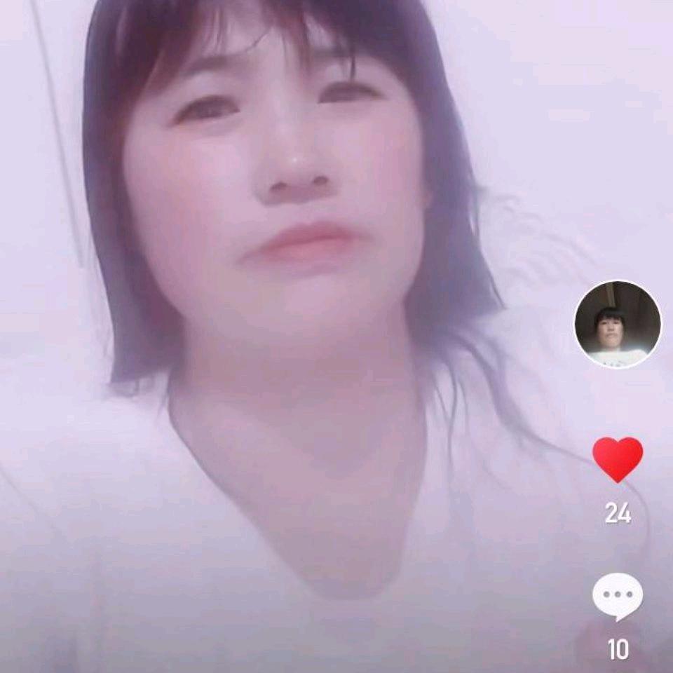 心中有苦向谁说？