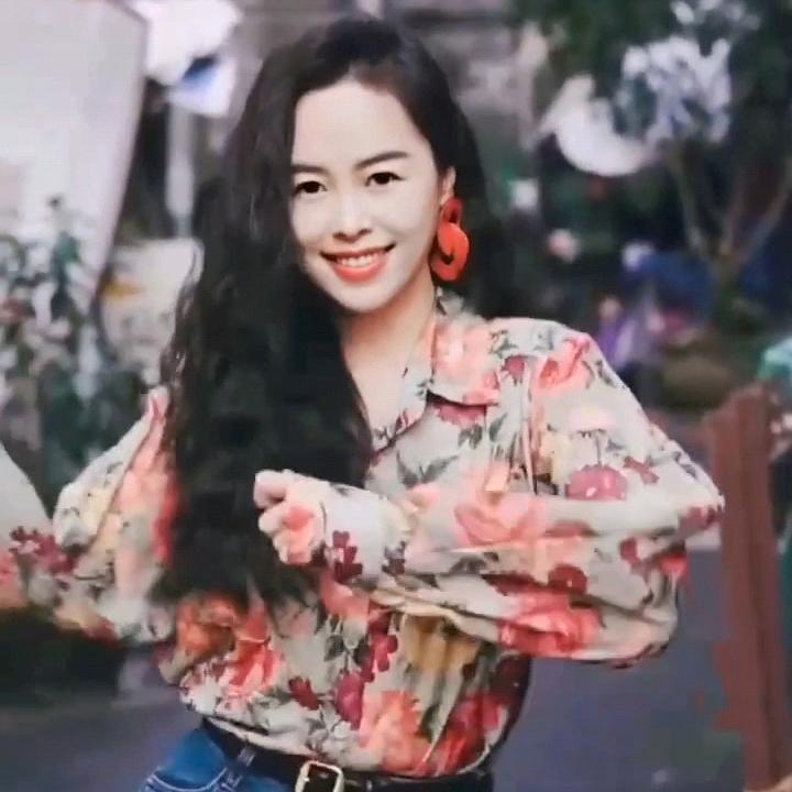 亚玲姐大号立体公仔批发