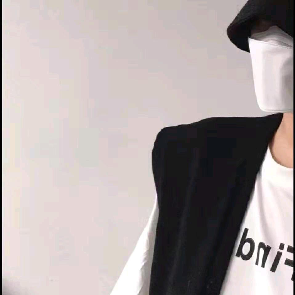 L  .