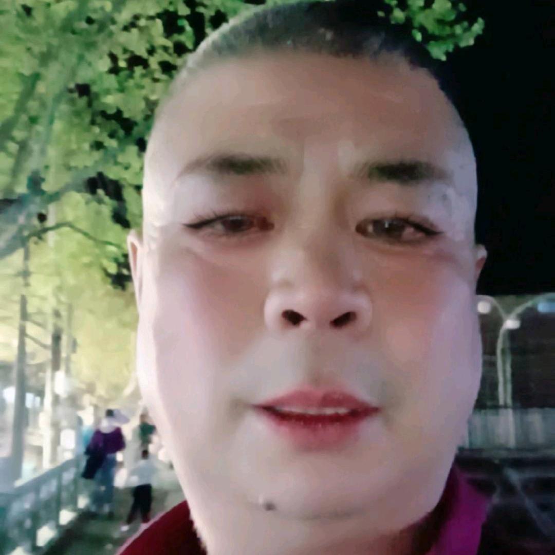 卢周林
