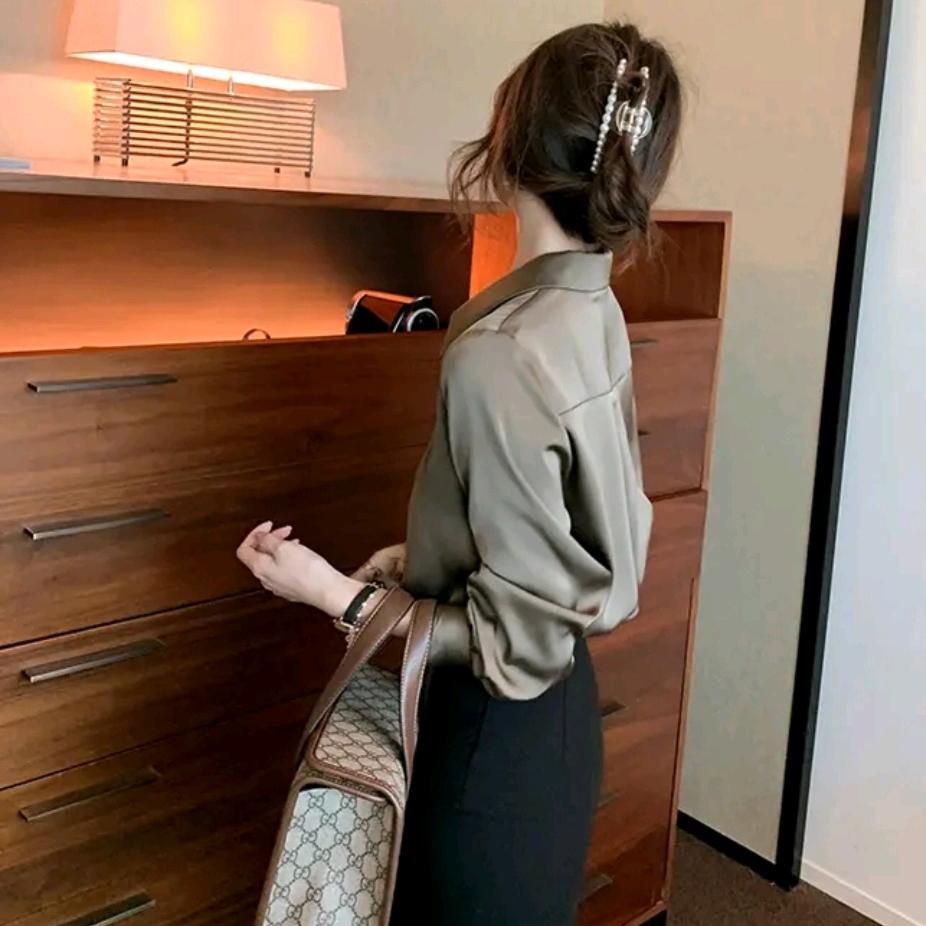 依然（橱窗）