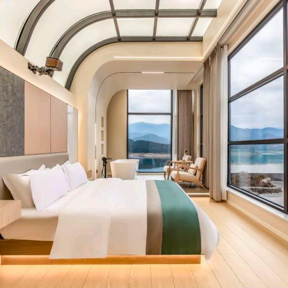 瓦屋云栖民宿官方号（雅女湖店）