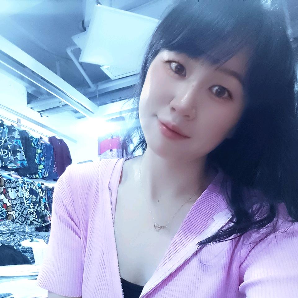 彩吖