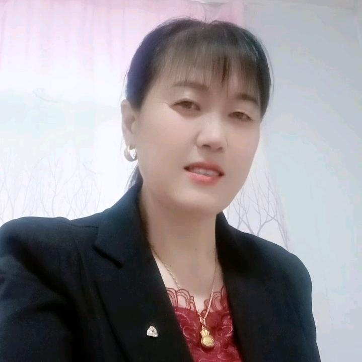 翠霞
