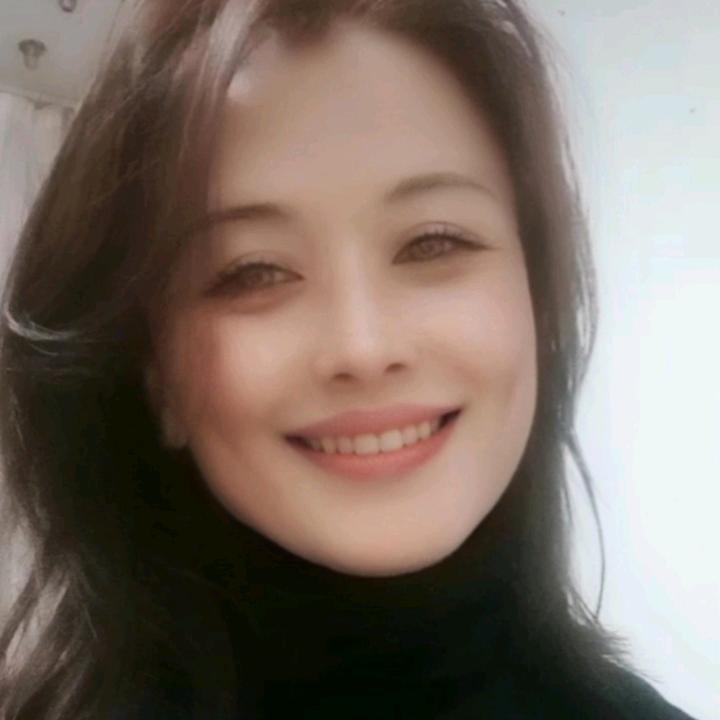 霸气的小喵喵。