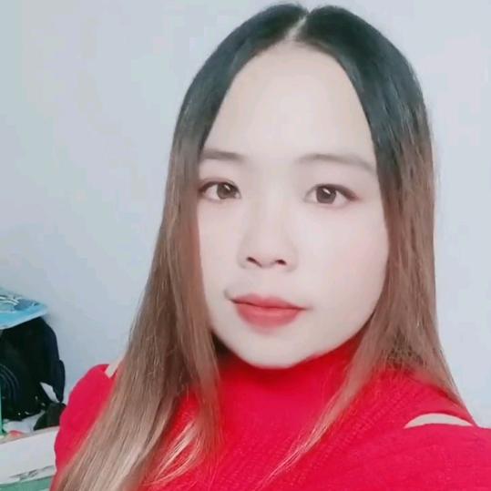 小胖妹✨吃不饱