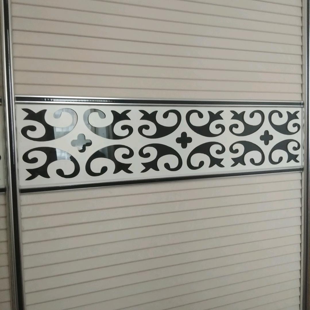 青青河边草