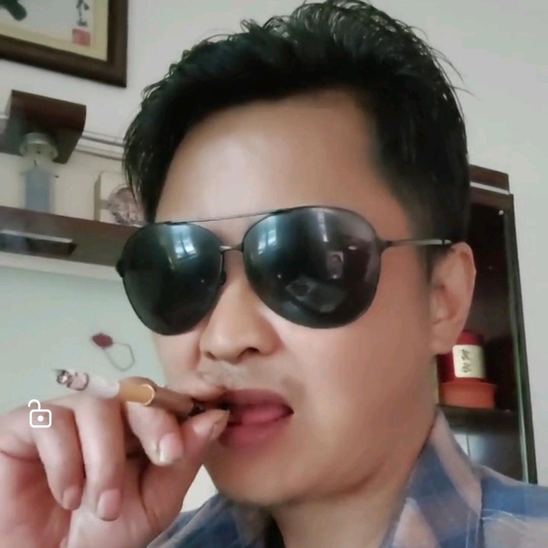 莫少，龍哥〈拒绝私聊）