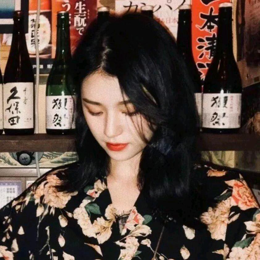 浅蓝淡雅
