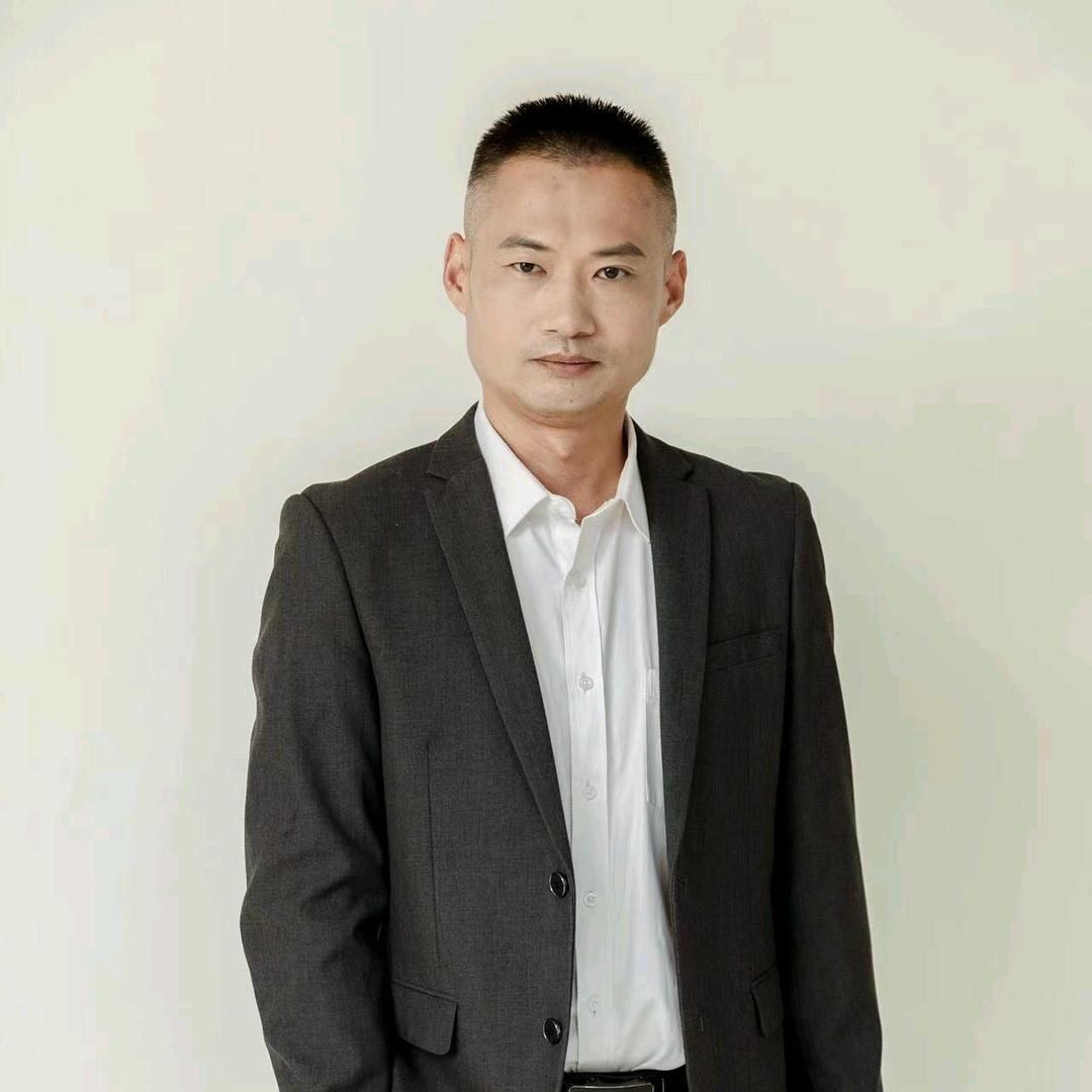 锂电池严哥鑫久能信息技术咨询工作室