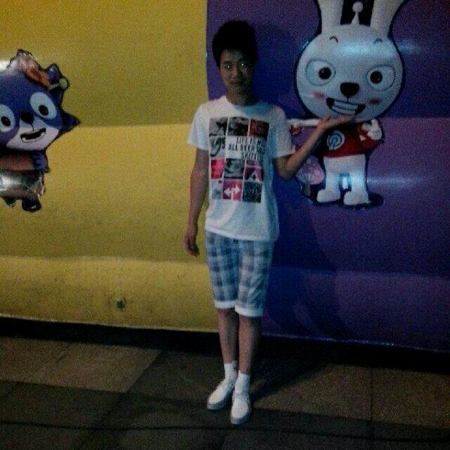 骑着蚂蚁追阿四