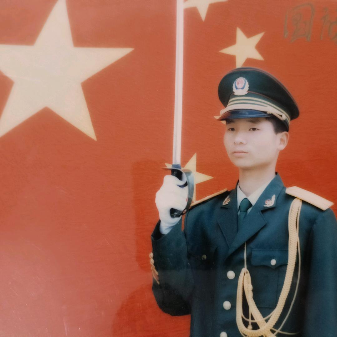 迎风奔跑