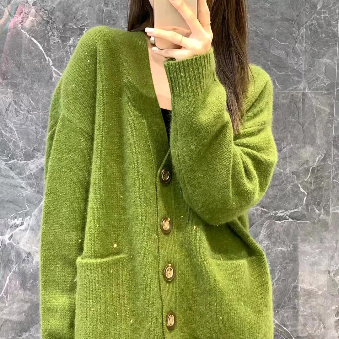 深圳市南山区亿晨服饰店