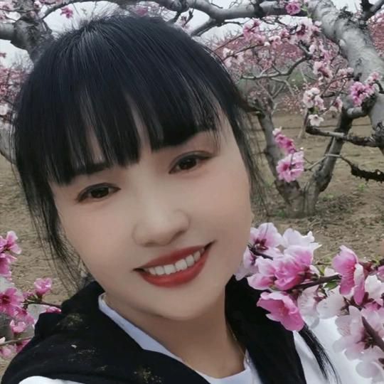 李芳