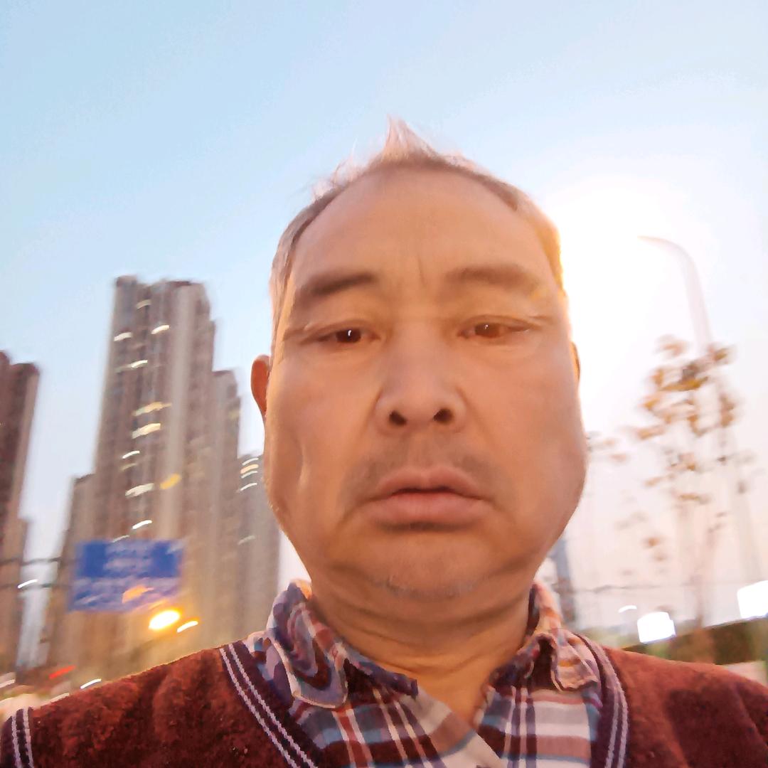 春风得意的笑