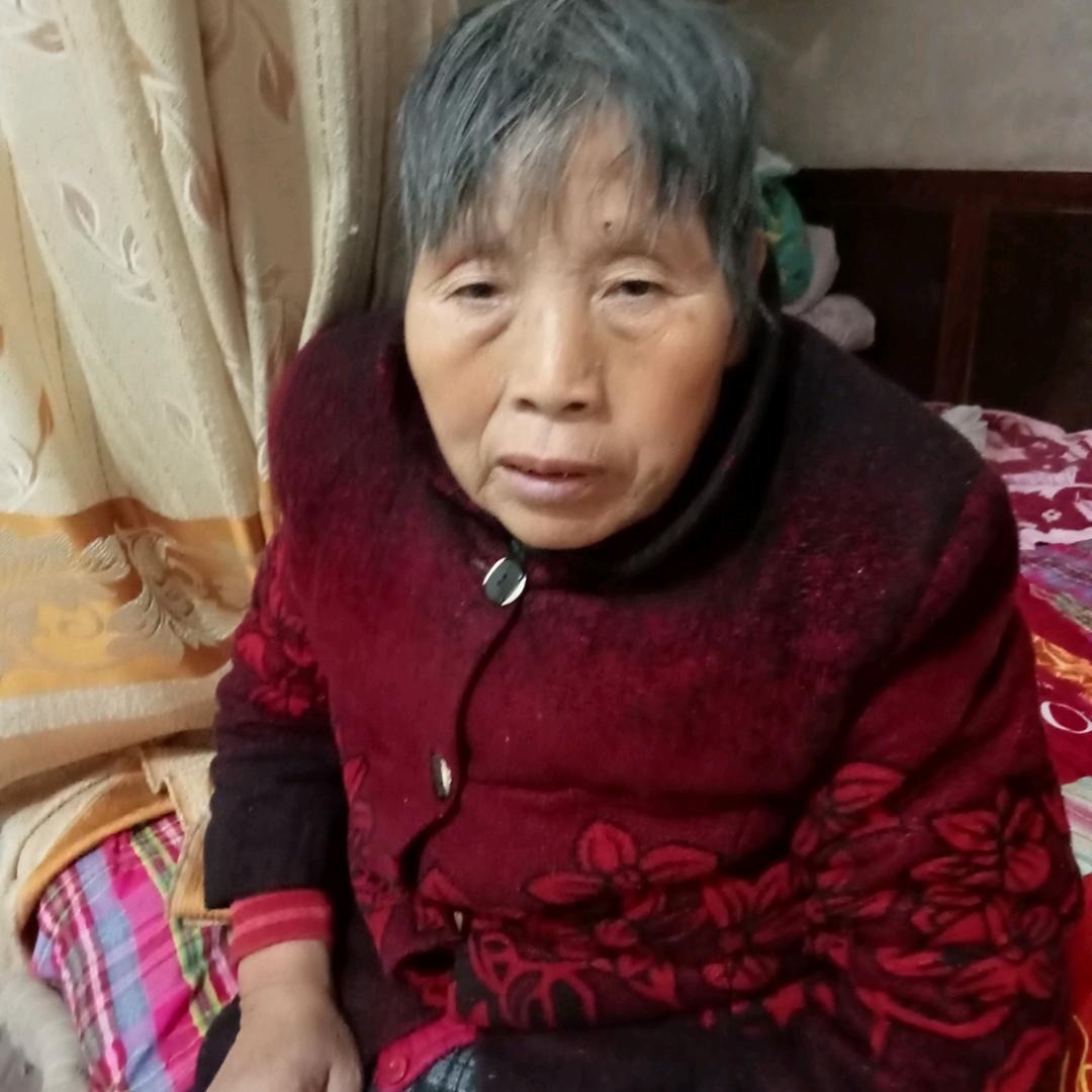 吝禾火芳、吝秋芳