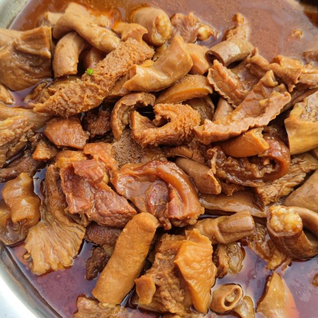 何&盈牛杂夫妇！牛杂批发！