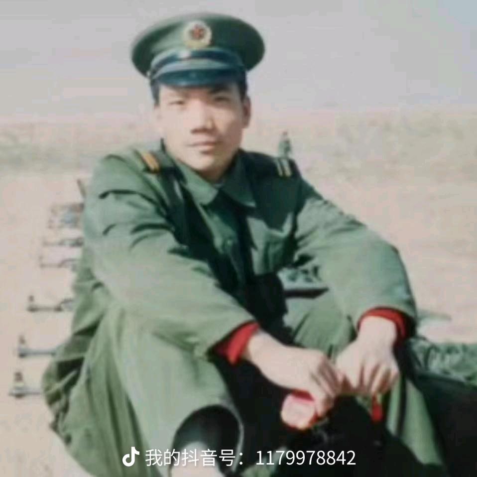 军中绿花（520🌹婚庆车队）电话联系吧