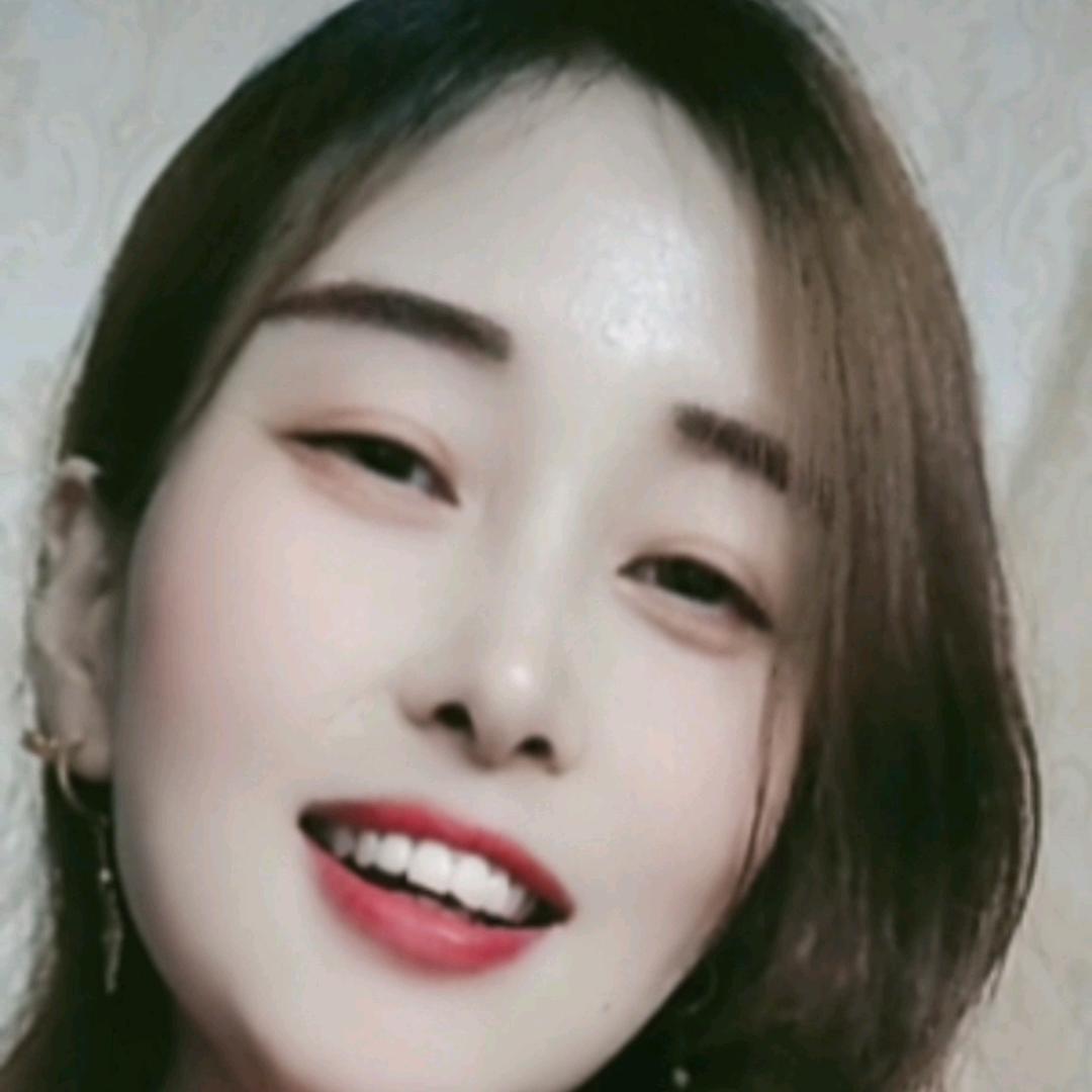 闫琳（明天两点首播，直播间等你哦）