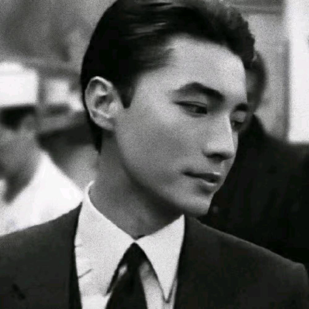 🕴钱势今生💋