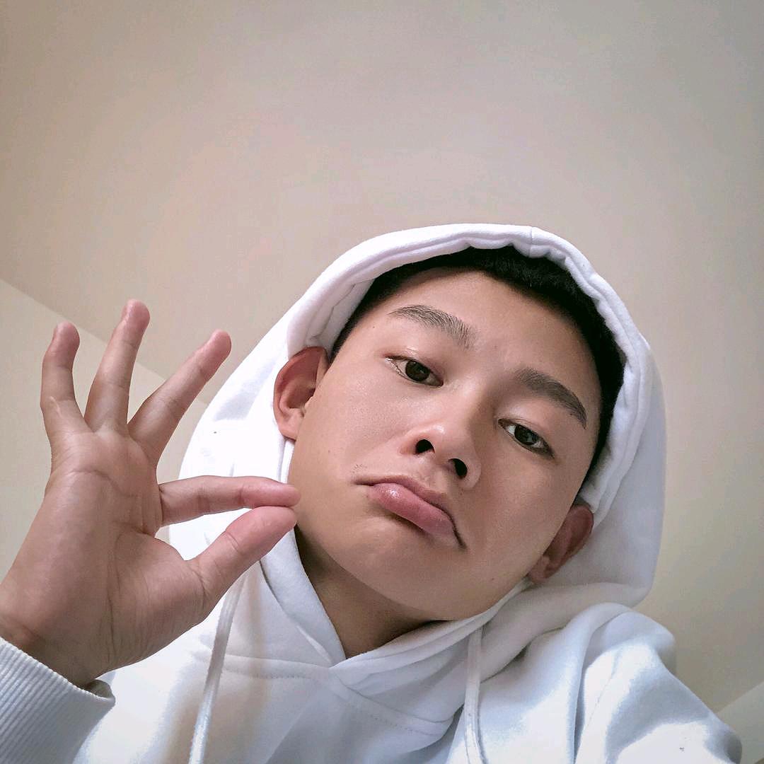 王 戈