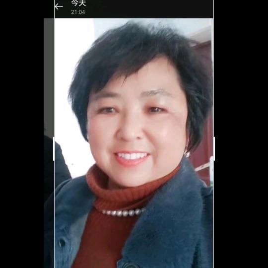 于凤英: