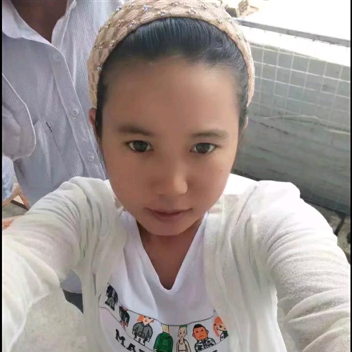 幸福一家人快乐每一天。