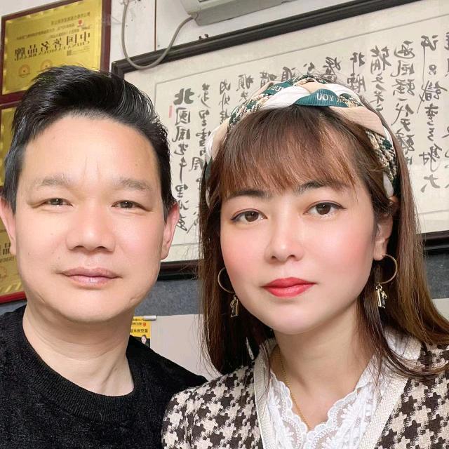 田胜伍：瓷砖批发。