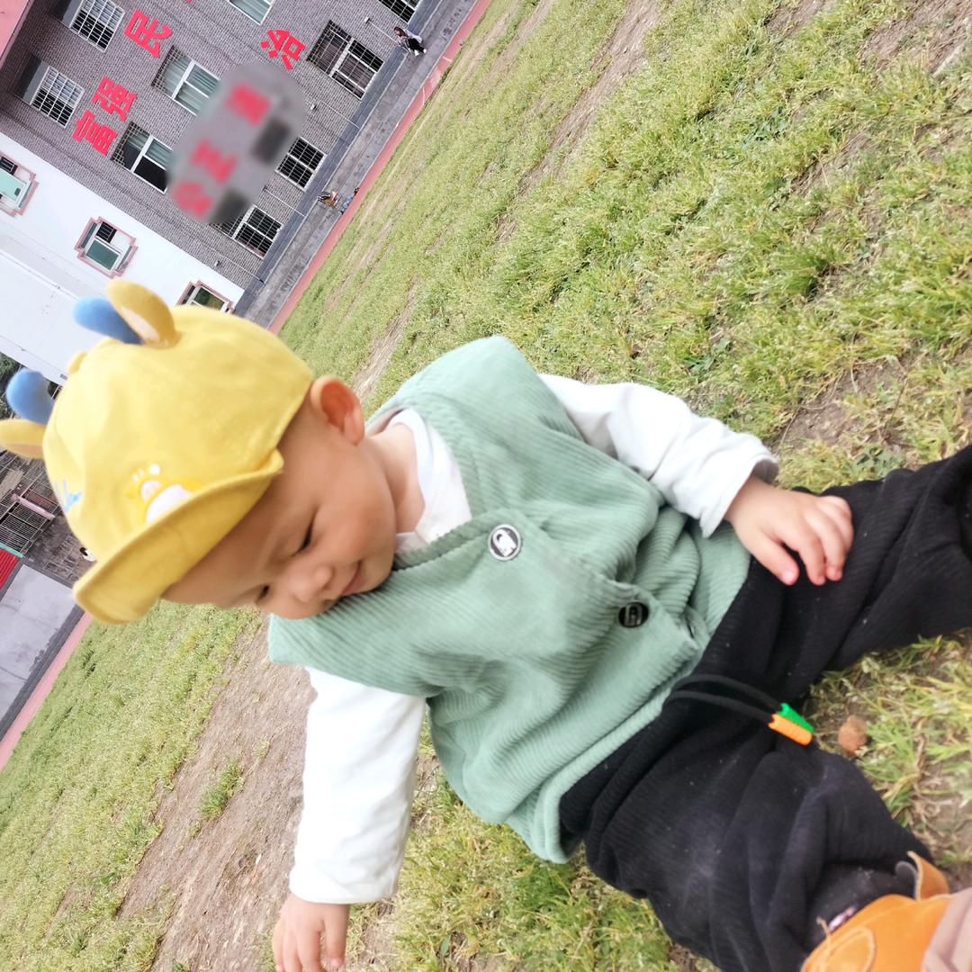 小盒子 ღ
