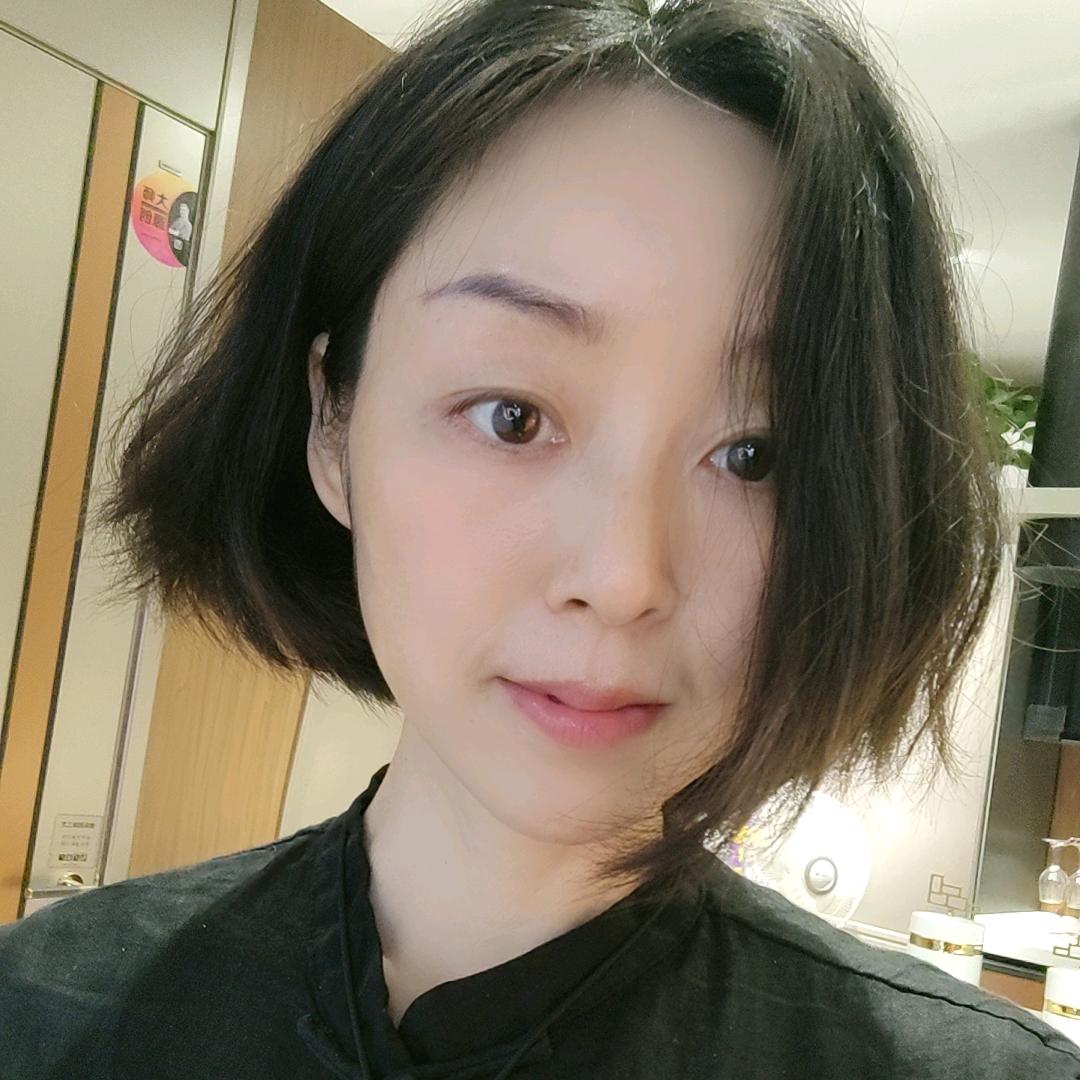 蓝色水晶    姚姚