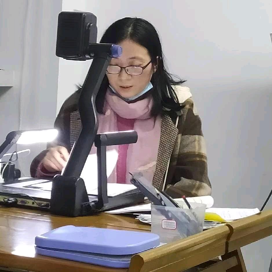 霞彩飞扬