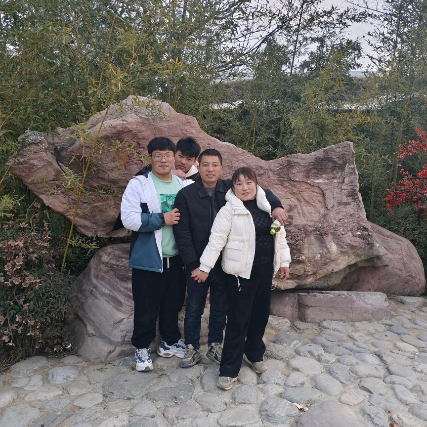 🍒👩‍❤️‍👨莉🩷