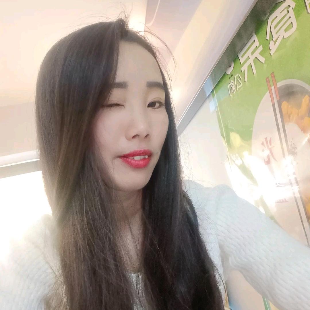 小英子.