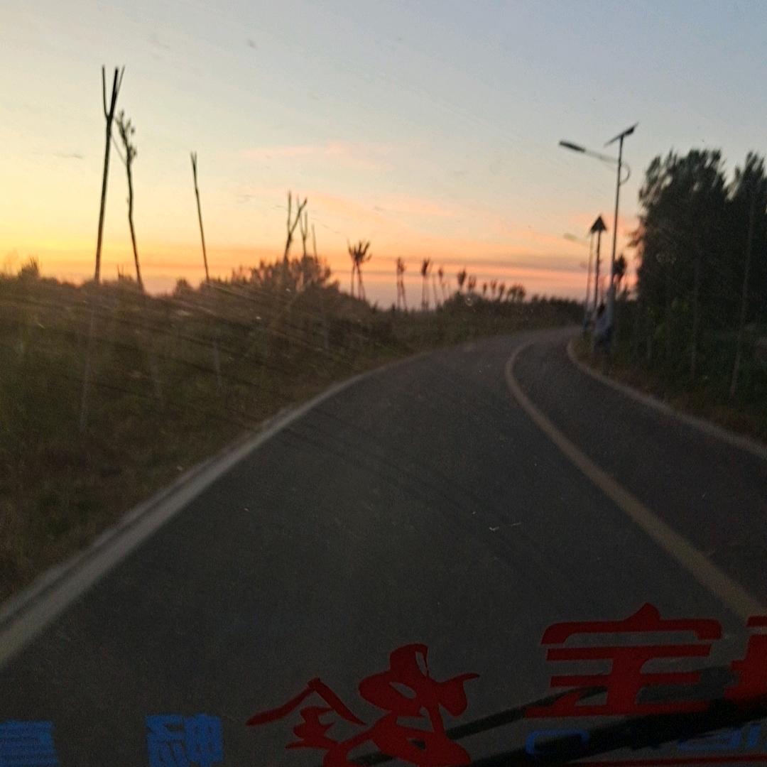 雨后彩虹